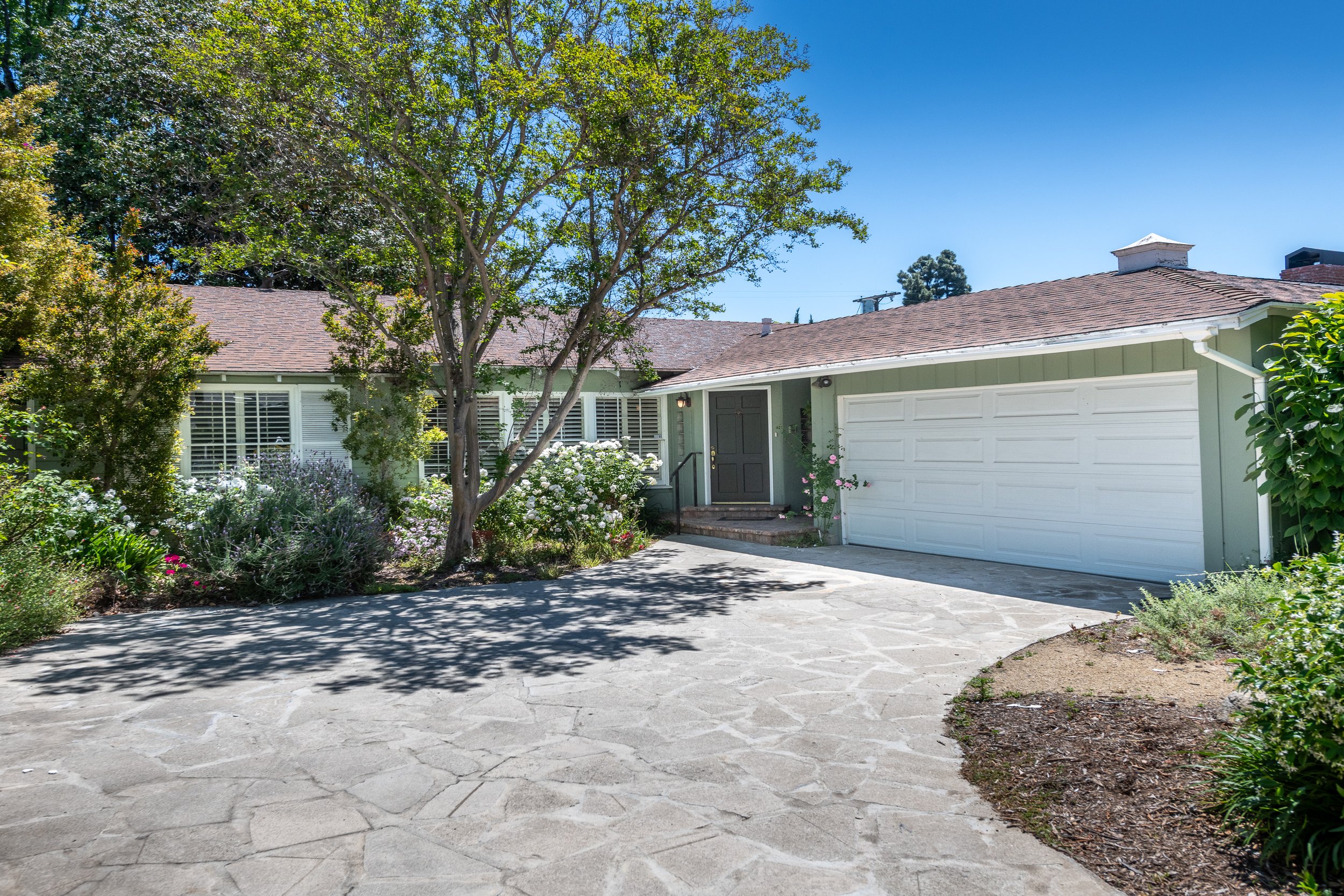 3 4362 Lemp Ave.jpg