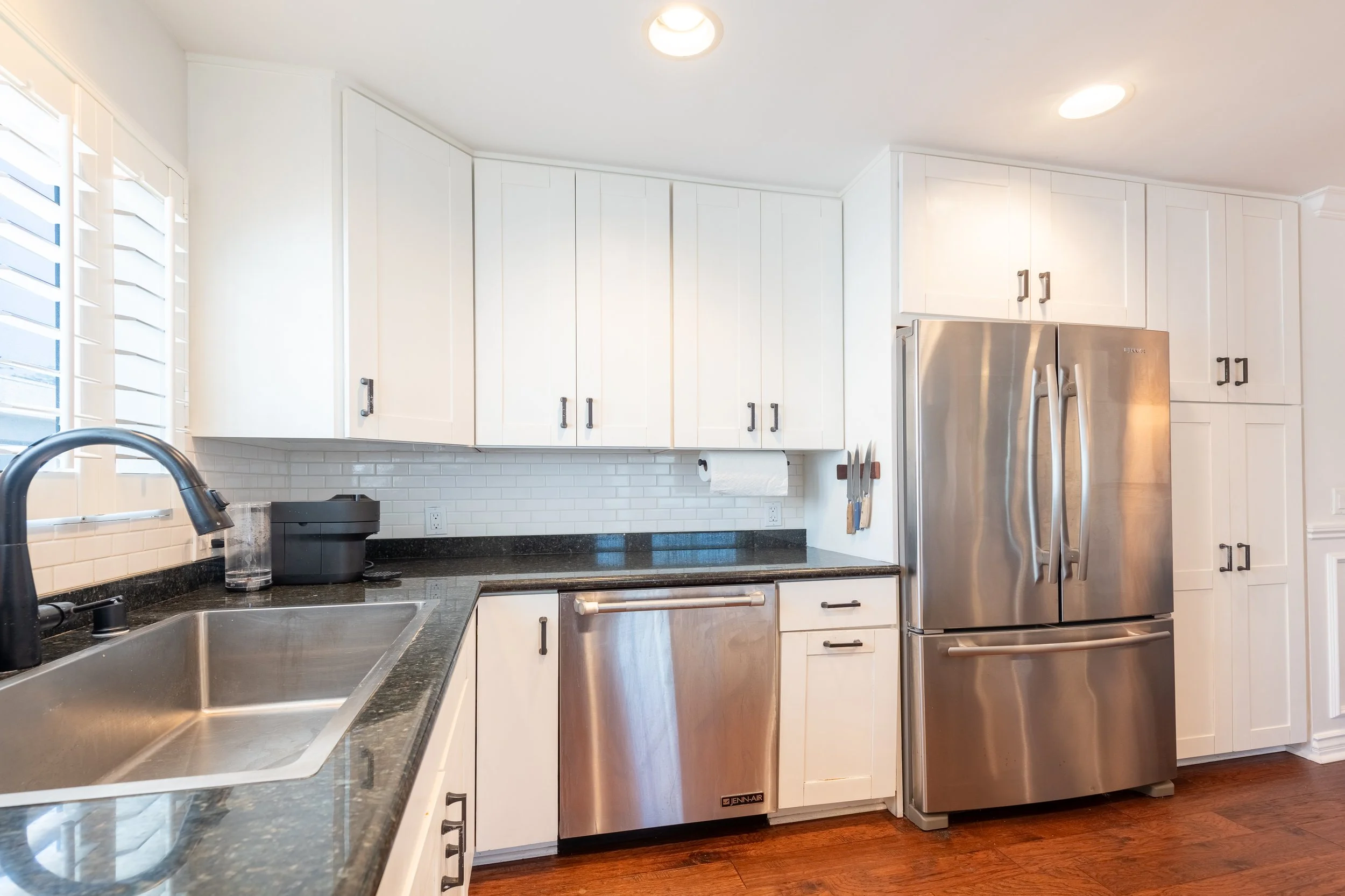 18 4370 Troost Ave #201.jpg