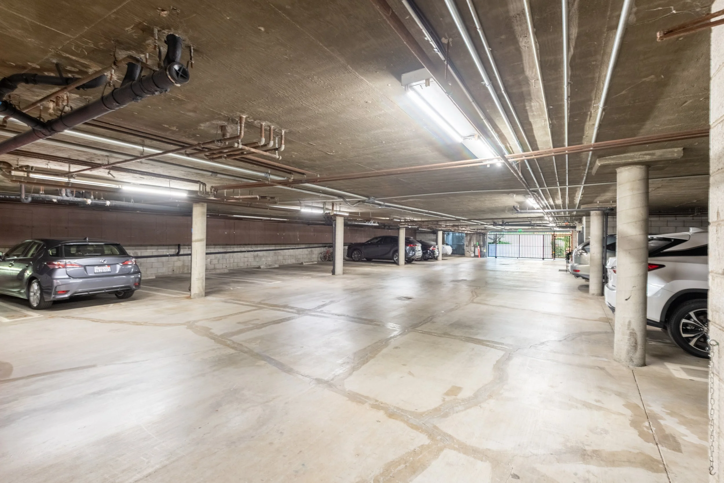 43    4774 Park Encino Ln #206.jpg