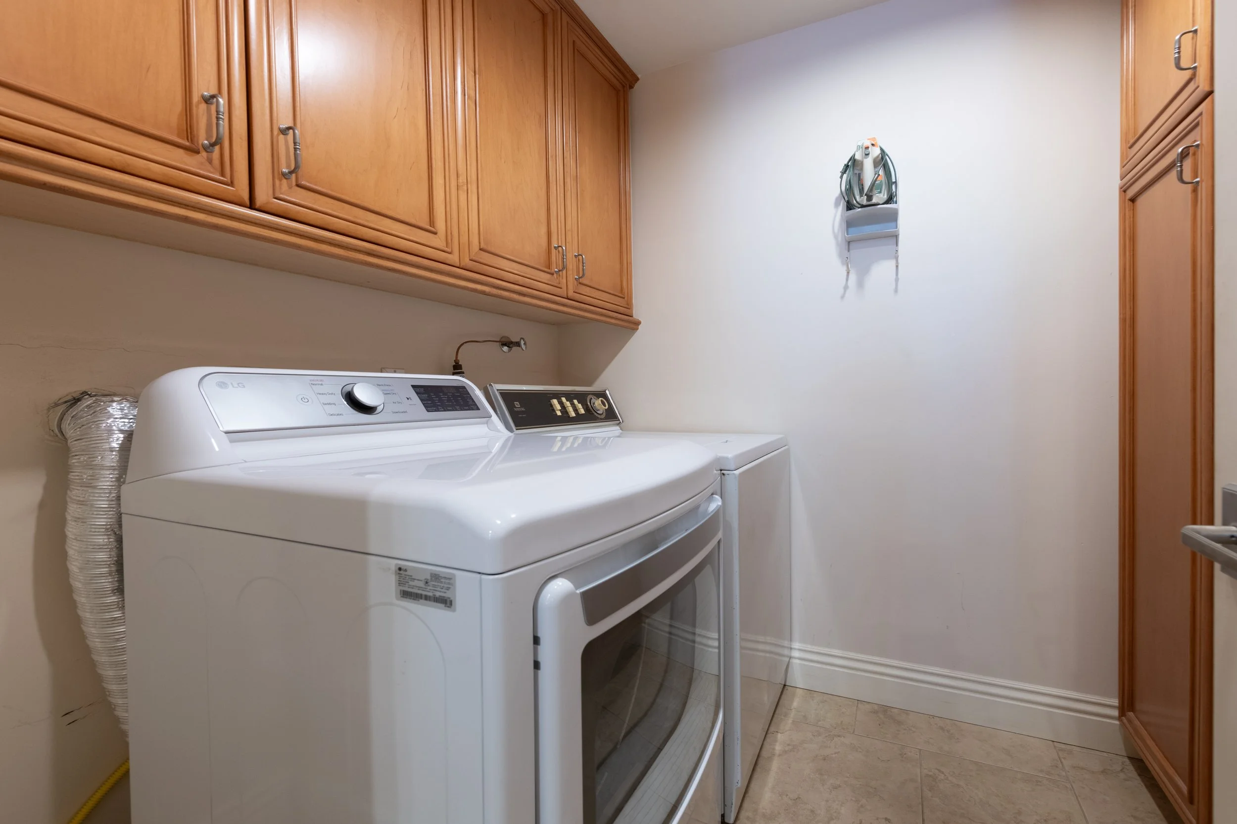 42    4774 Park Encino Ln #206.jpg