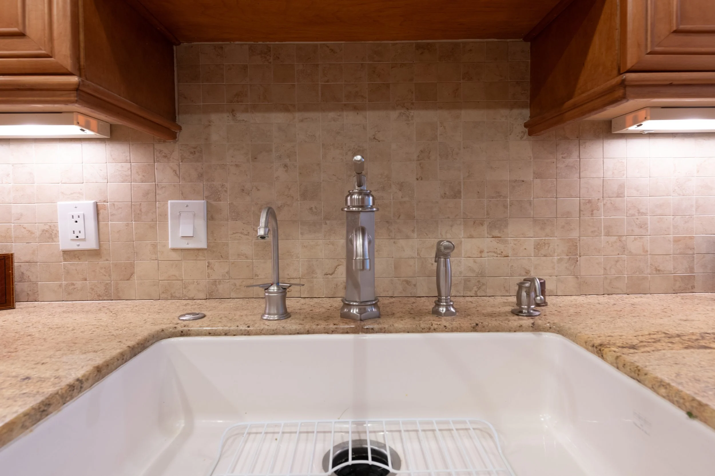 28    4774 Park Encino Ln #206.jpg