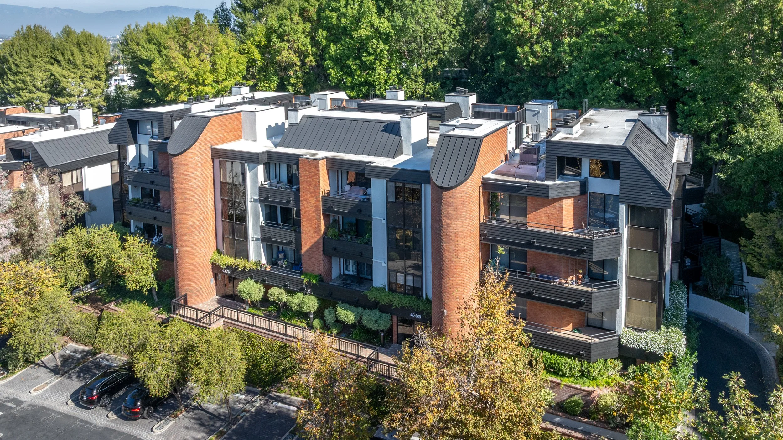 7    4774 Park Encino Ln #206.jpg