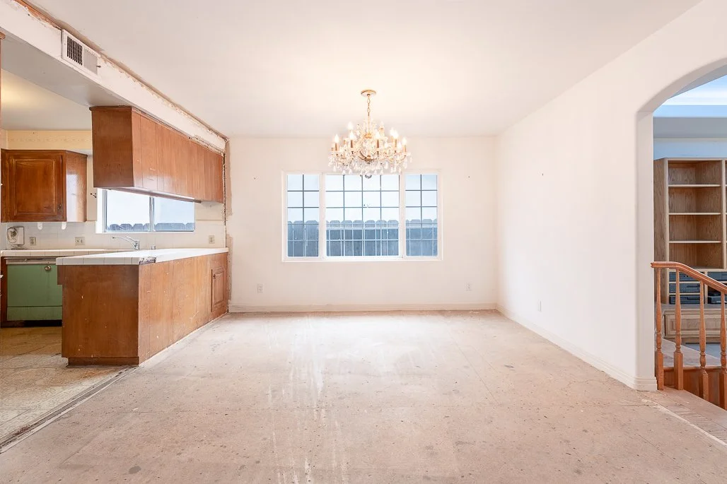 14    20019 Ingomar St.jpg