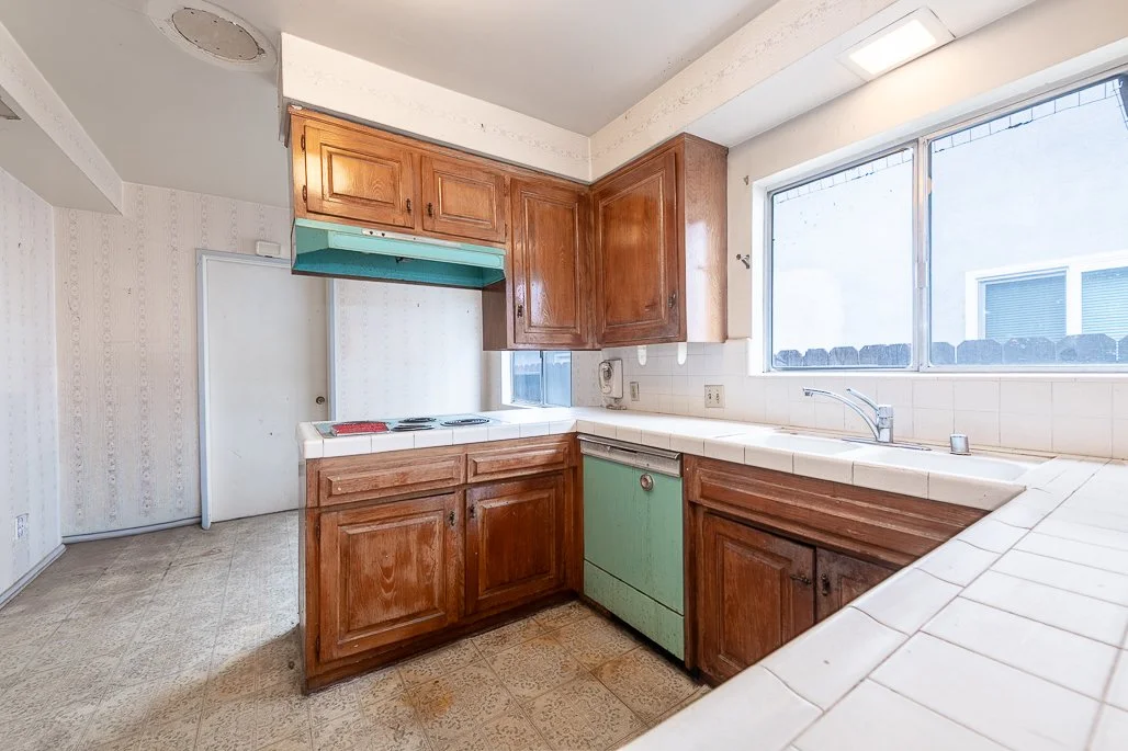 17    20019 Ingomar St.jpg