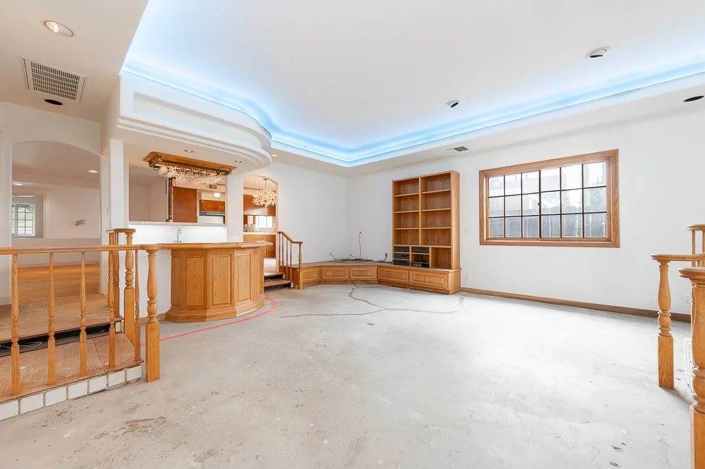 25    20019 Ingomar St.jpg