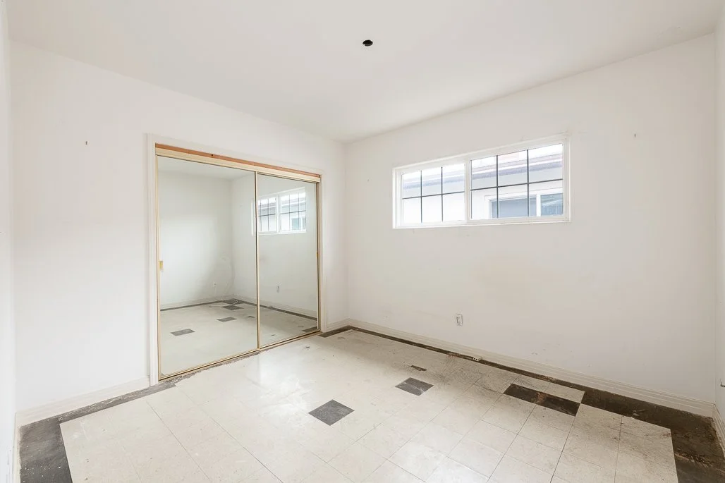 35    20019 Ingomar St.jpg