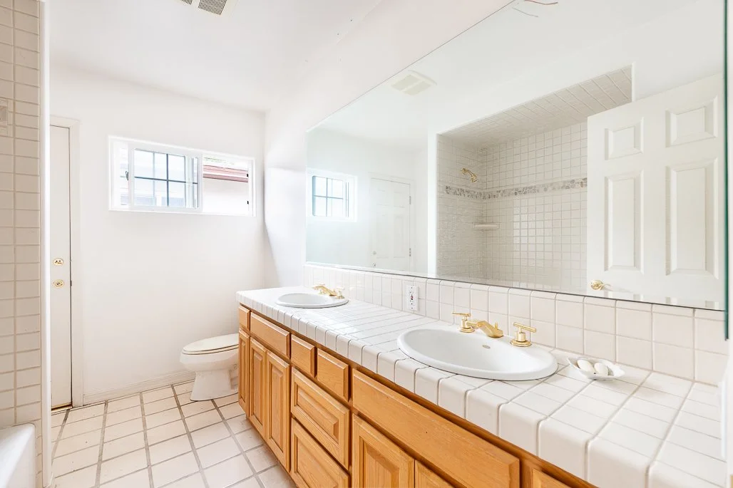 36    20019 Ingomar St.jpg