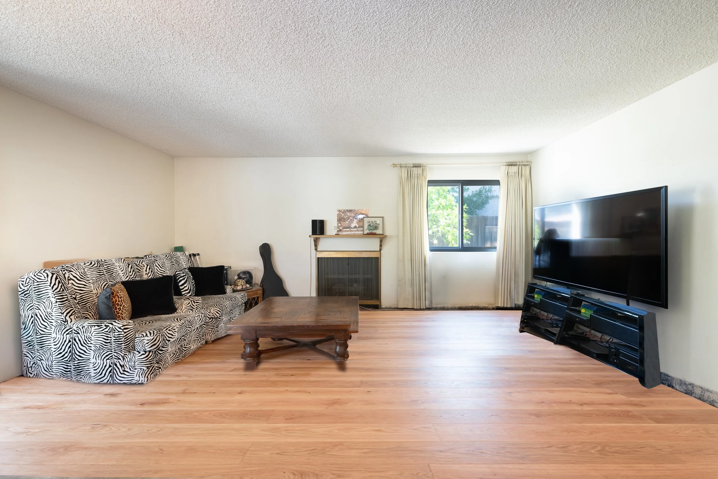 8    1104 Glenbridge Cr.jpg