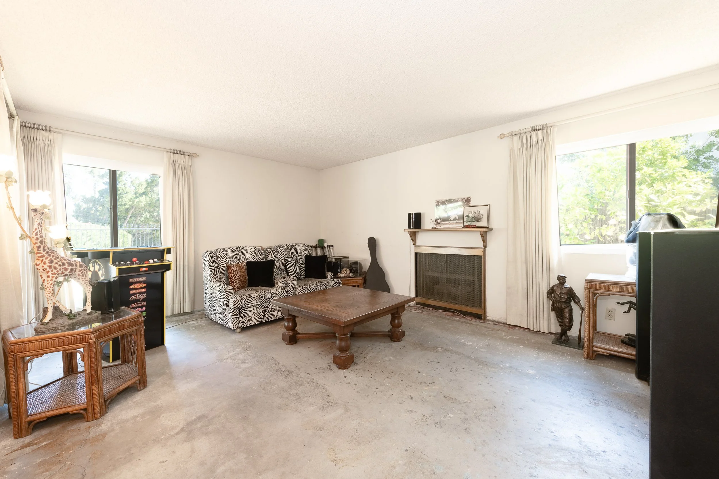 9    1104 Glenbridge Cr.jpg