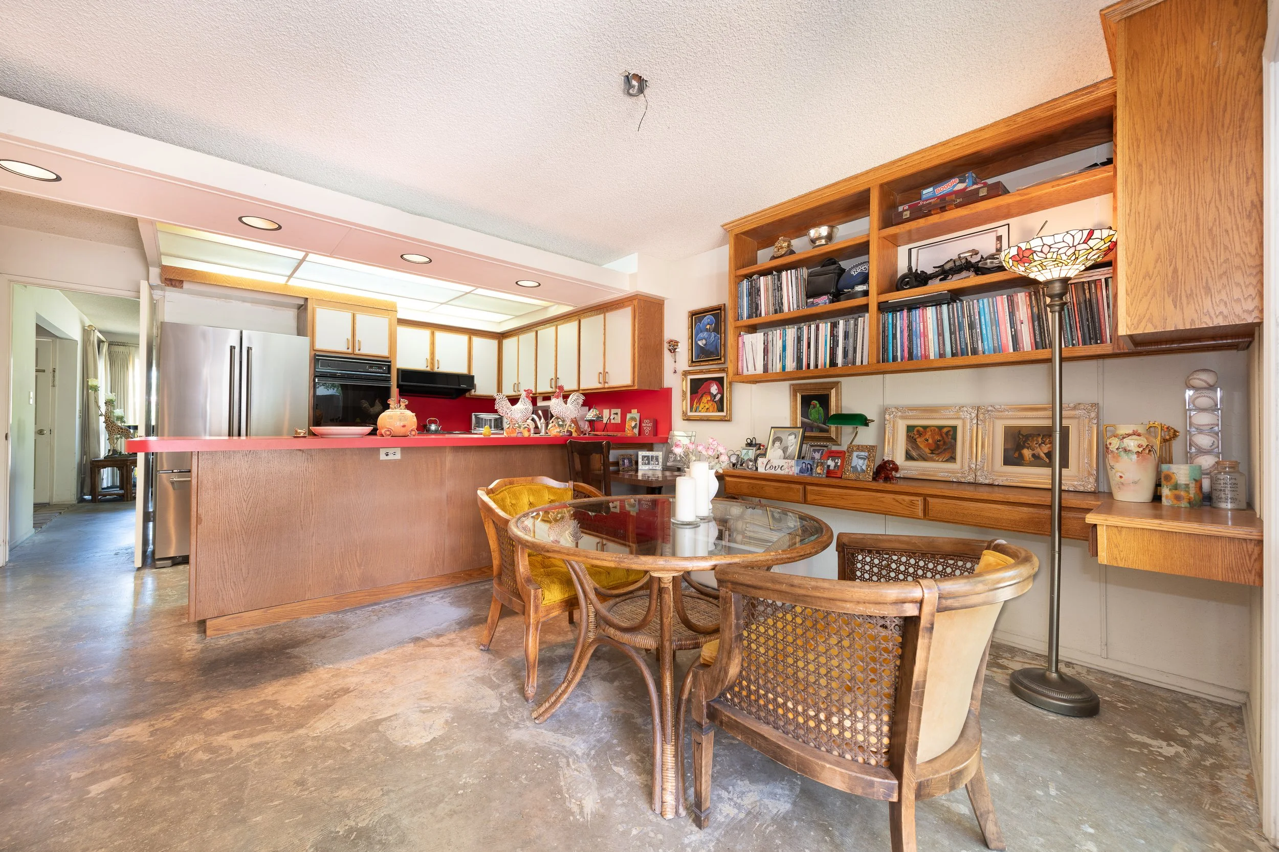 18    1104 Glenbridge Cr.jpg