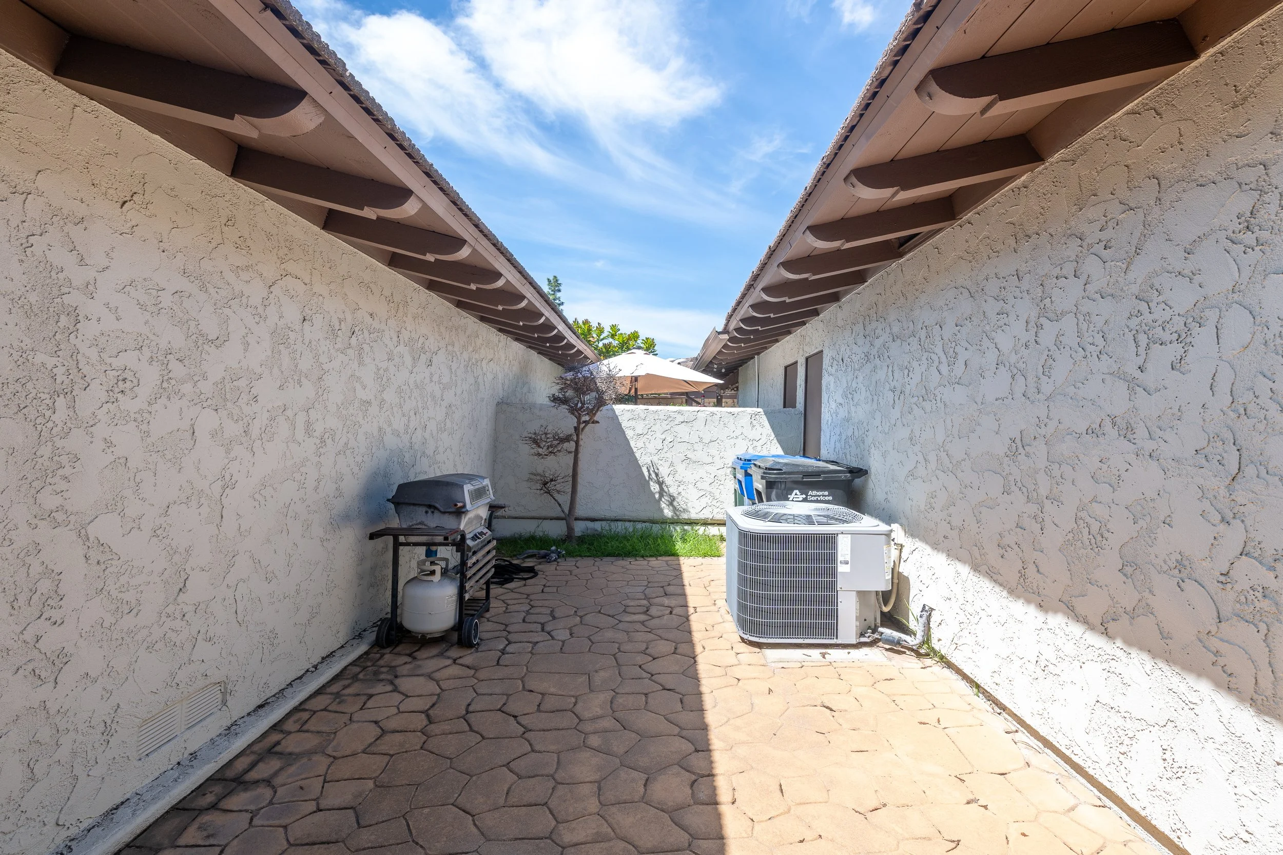 27    1104 Glenbridge Cr.jpg