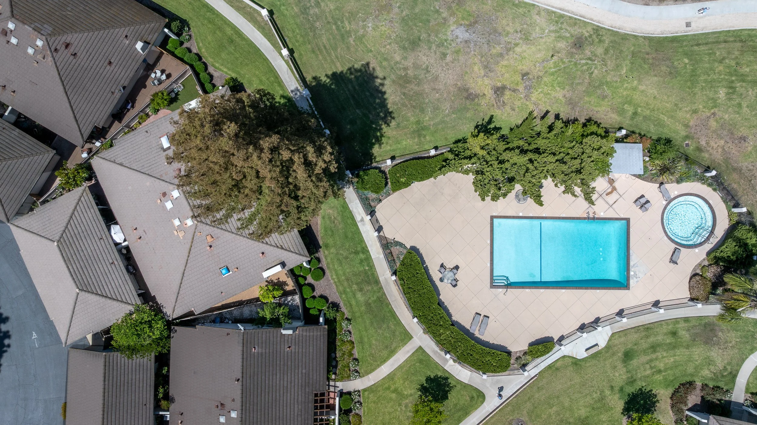 48    1104 Glenbridge Cr.jpg