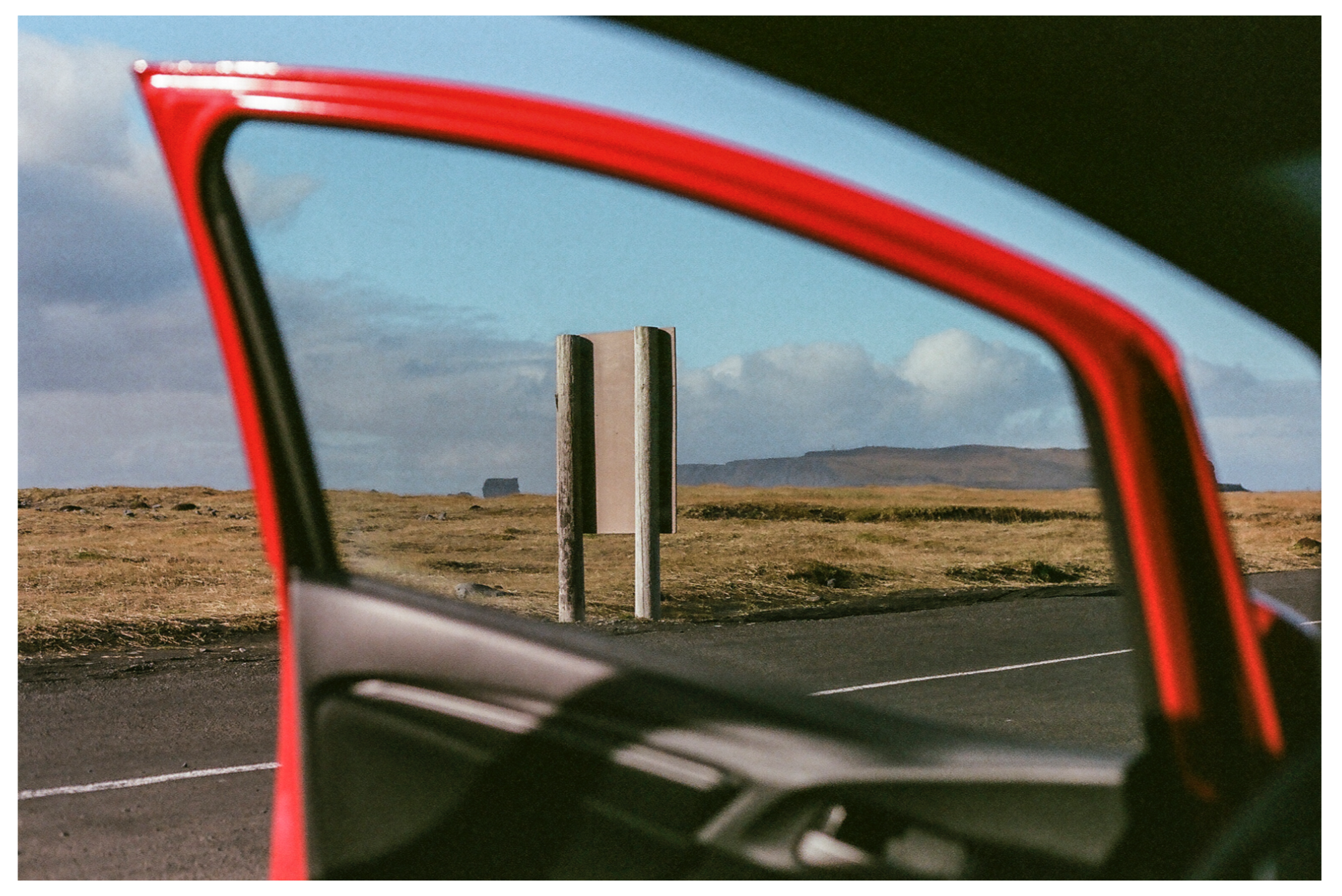 EMILYWINIKER_ICELAND_2018_03.png