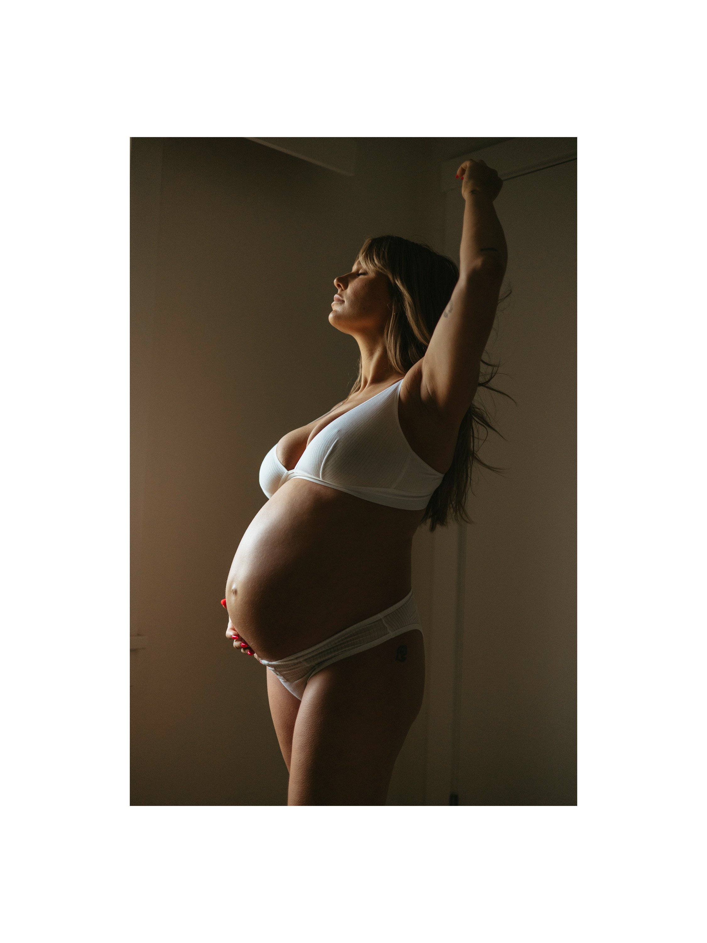 230426_SHAWNA_WATTERSON_PREGNANCY_PORTRAITS-0238.jpg