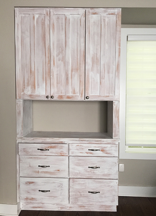 a_whitewashed_cabinet1.jpg