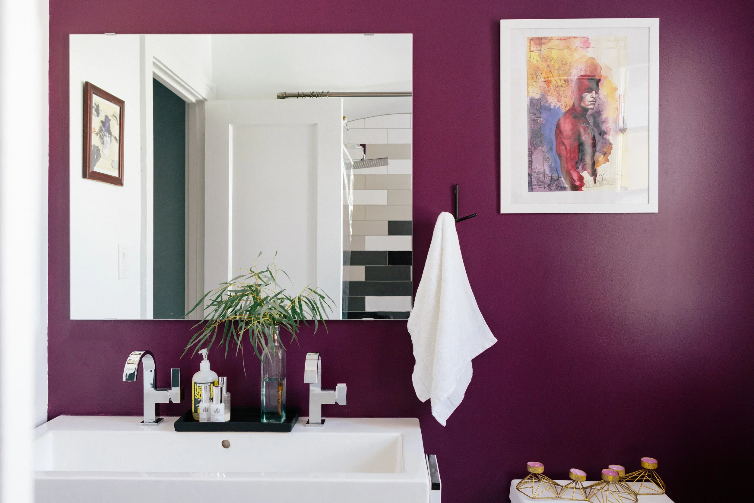 Unpatterned Chicago Colorful Bathroom