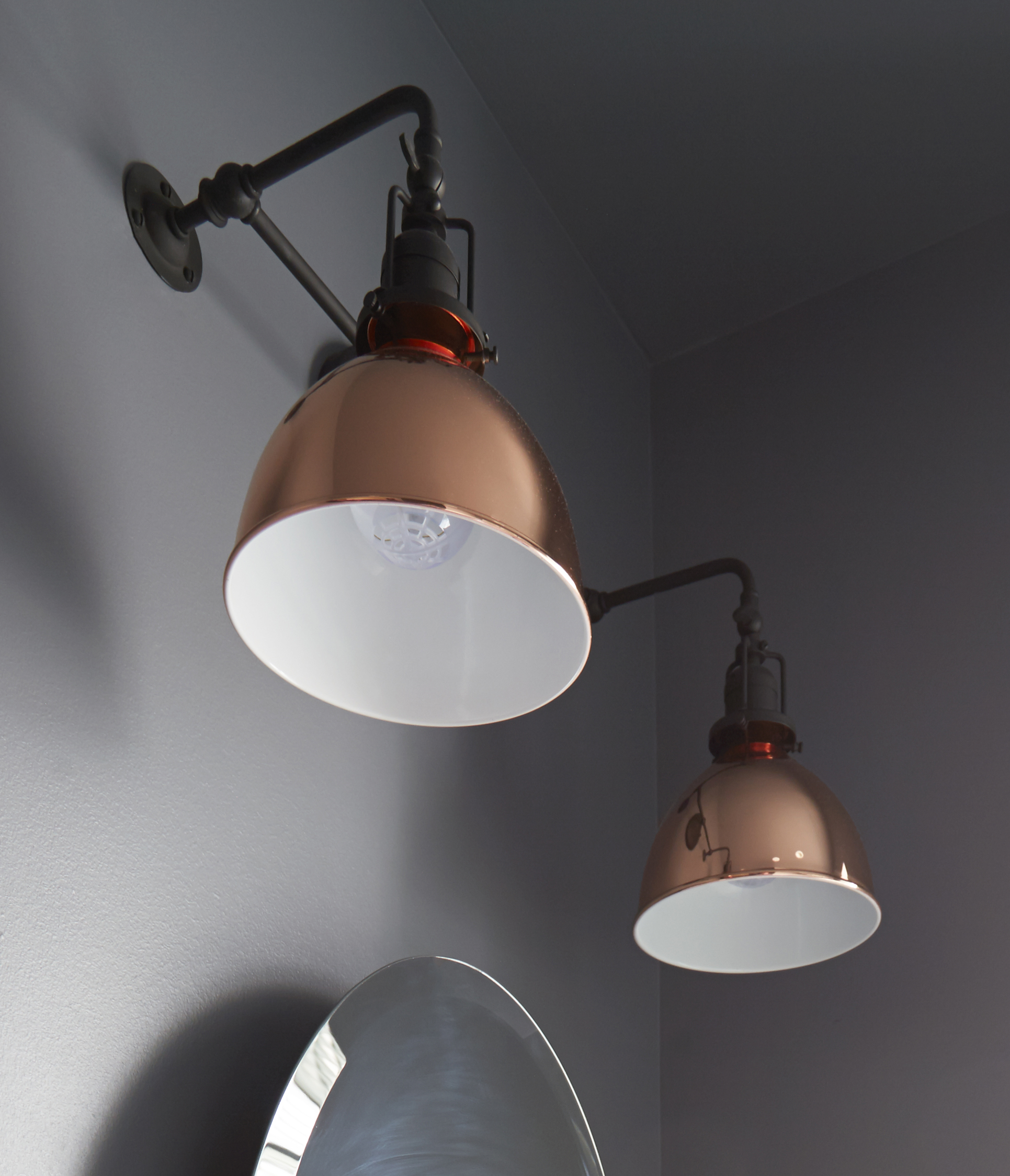 Unpatterned Chicago Powder Room Lighting