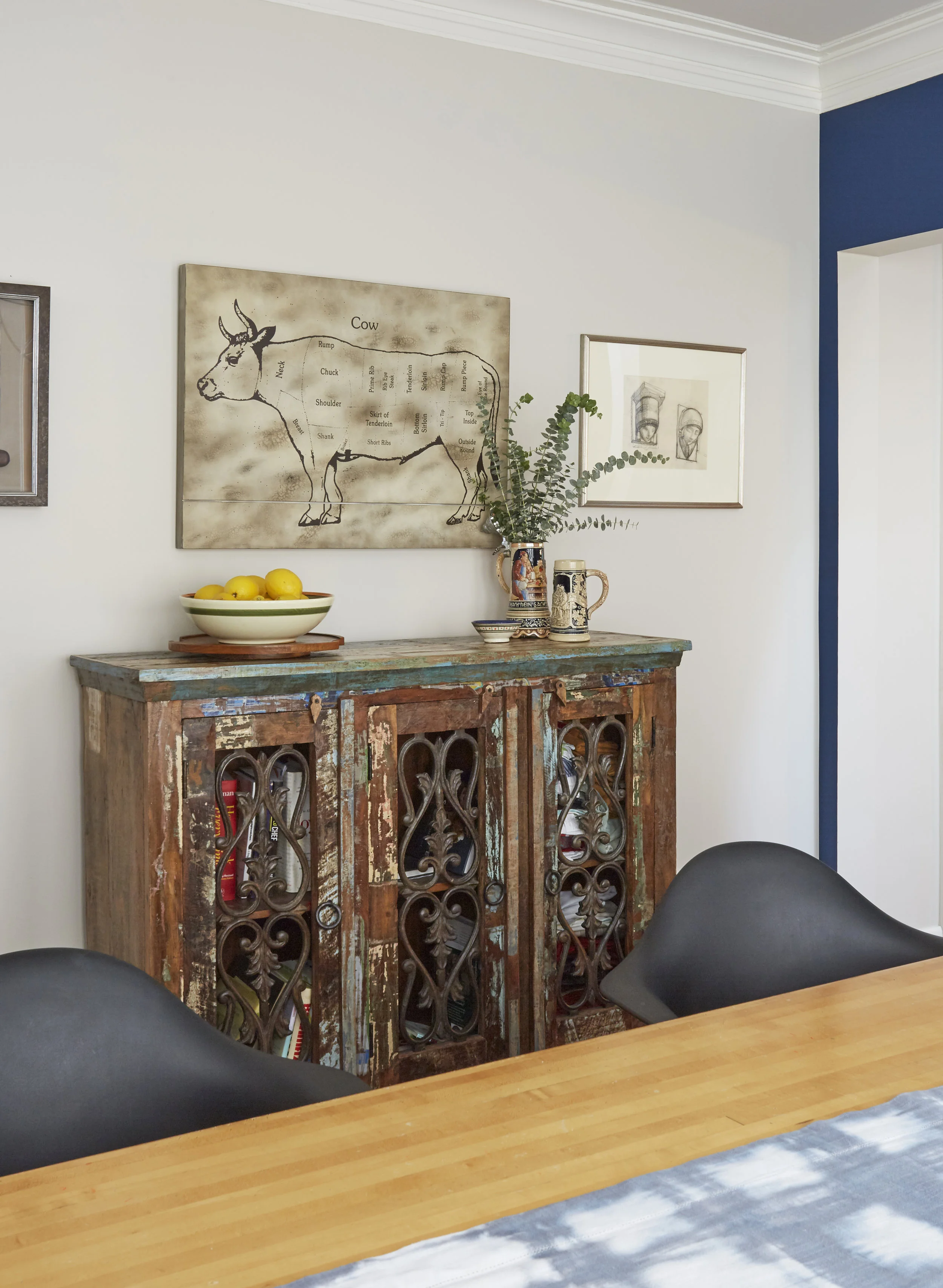 Unpatterned Chicago Interior Decor Buffet Cabinet