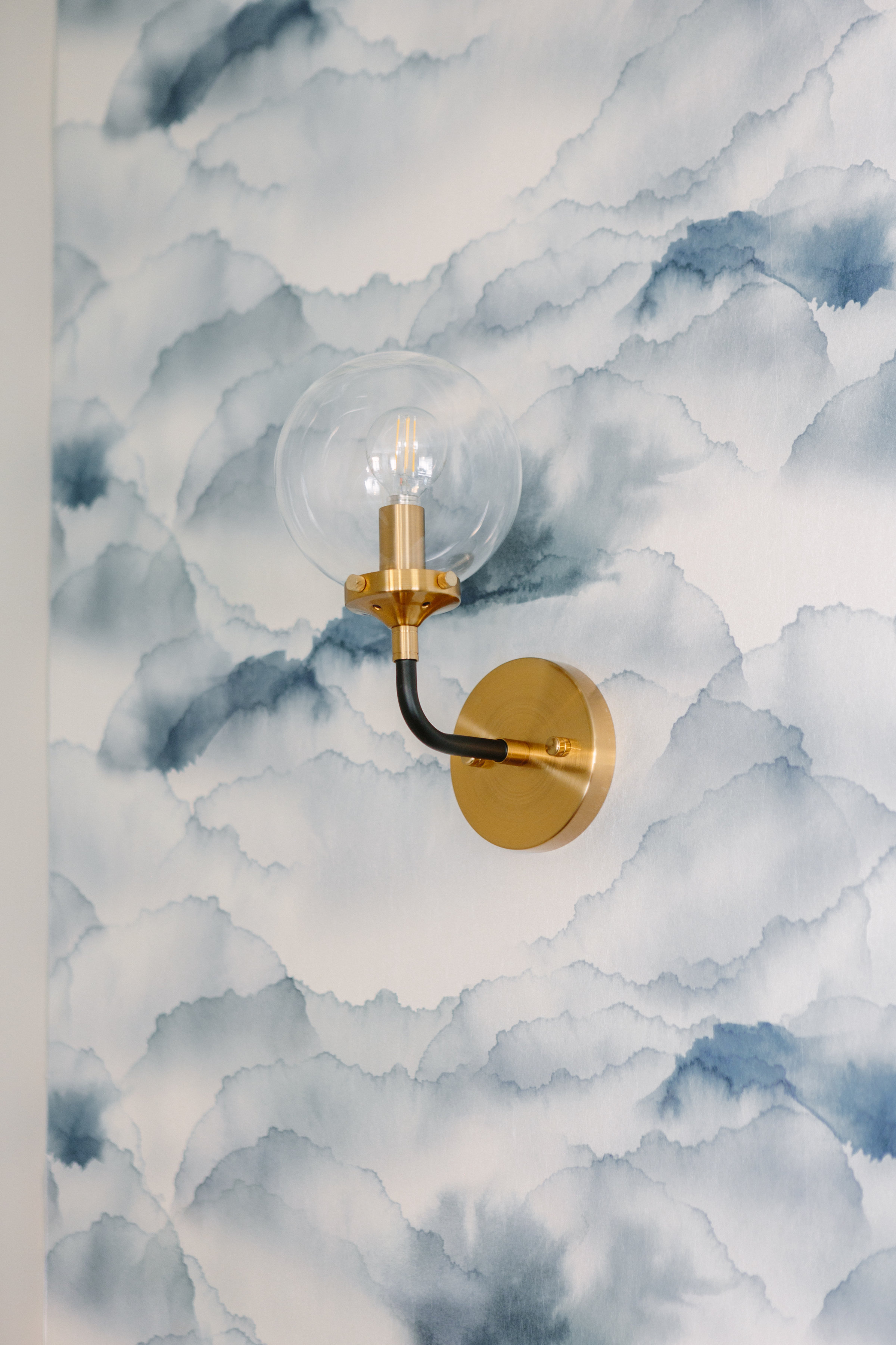 Unpatterned Chicago Sconce Lighting