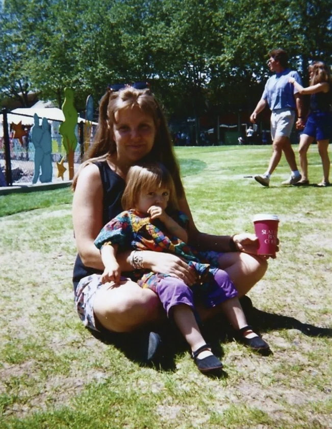 Roo and Julia Seattle Wa. 1995.jpg