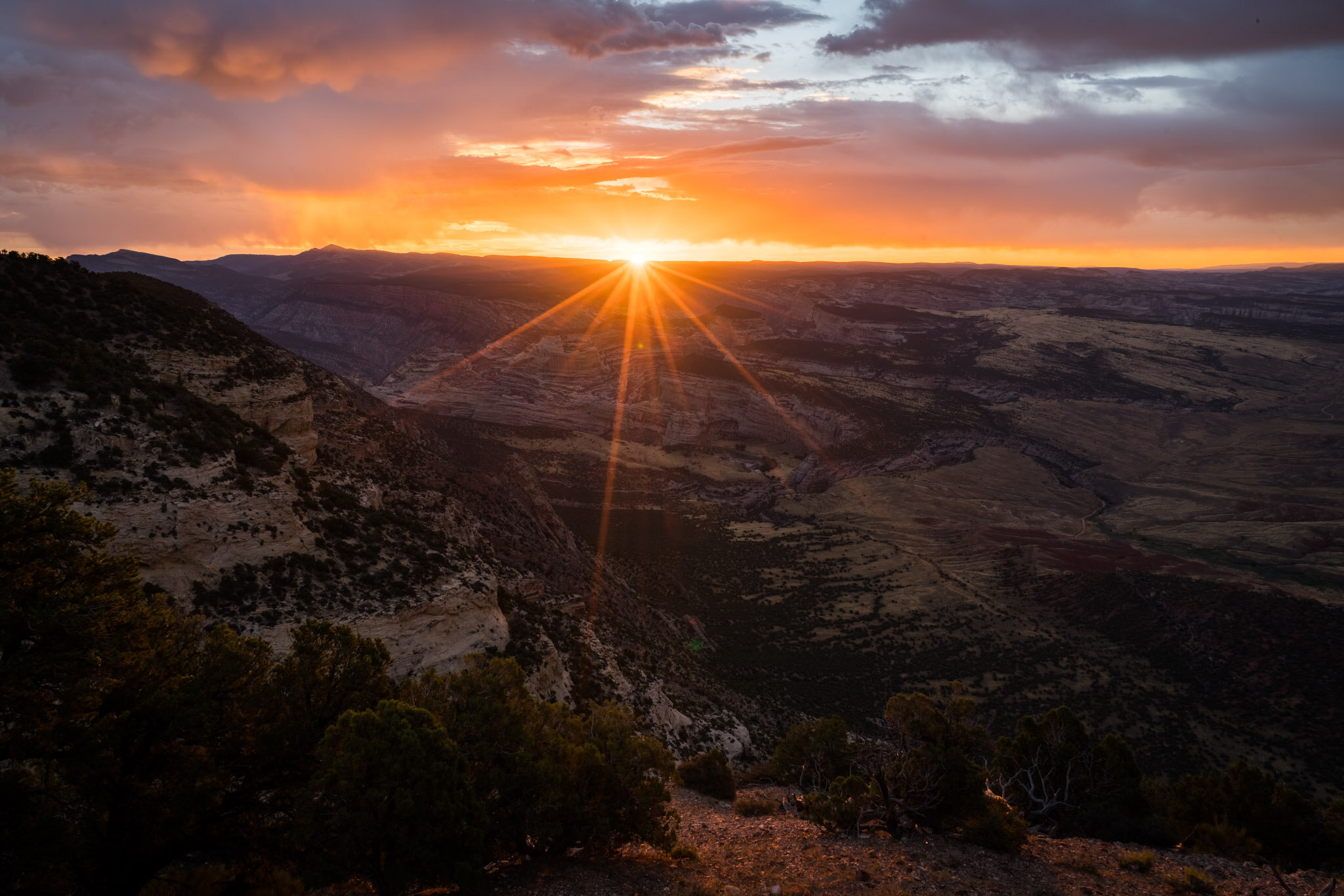 Dinosaur NM Sunrise Storm _DSC3418-HDR.jpg