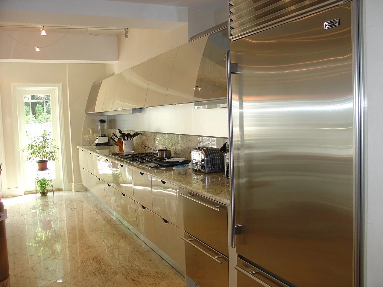 Stainless Steel Appliances in Italian Kitchen Design