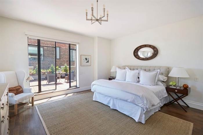 Dearest Marilyn slept here in her NYC apartment with her husband, Playwright Arthur Miller 