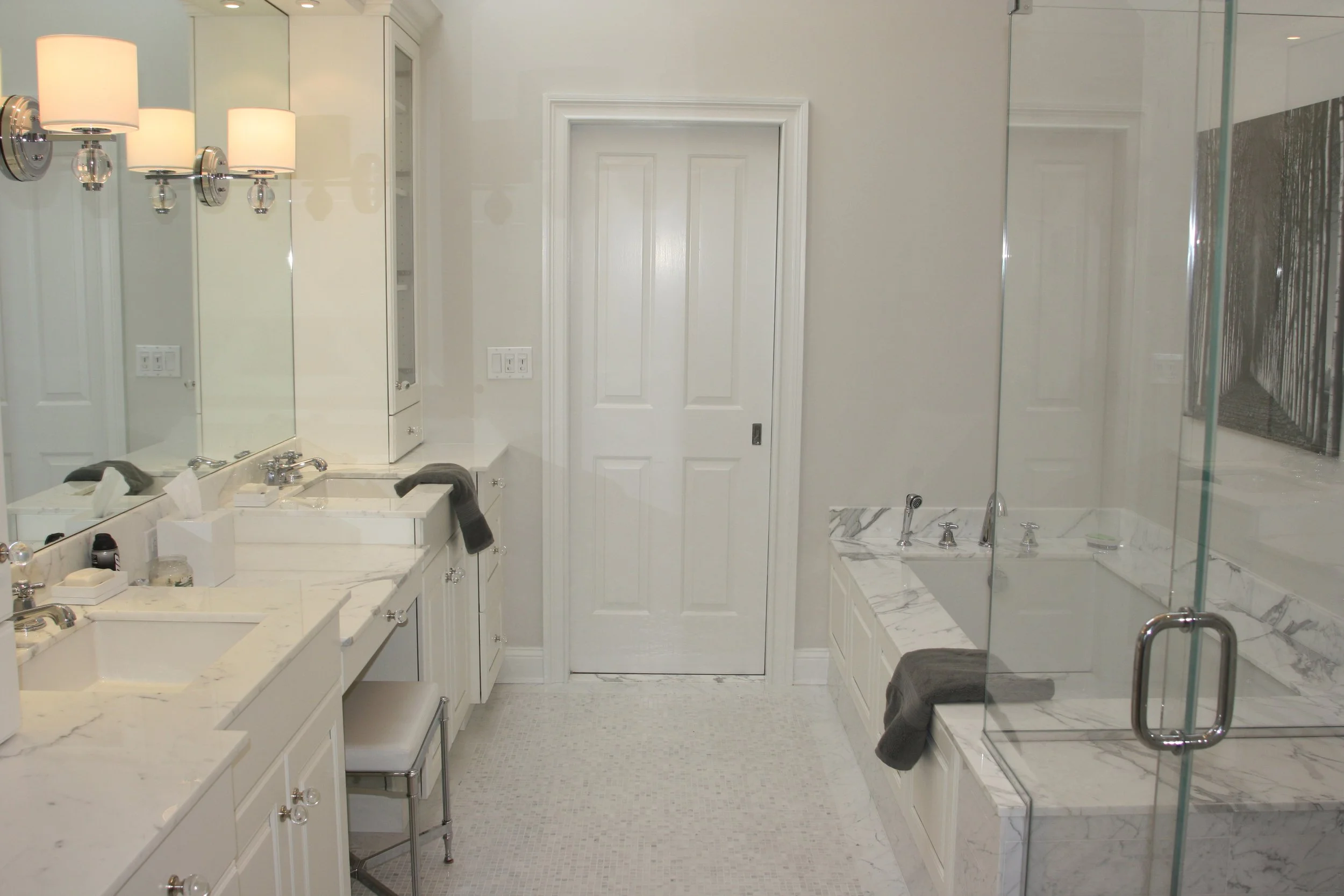 Elite Kitchen & Bath / EXPRESS CONTRACTING Kitchen, Bath & Home