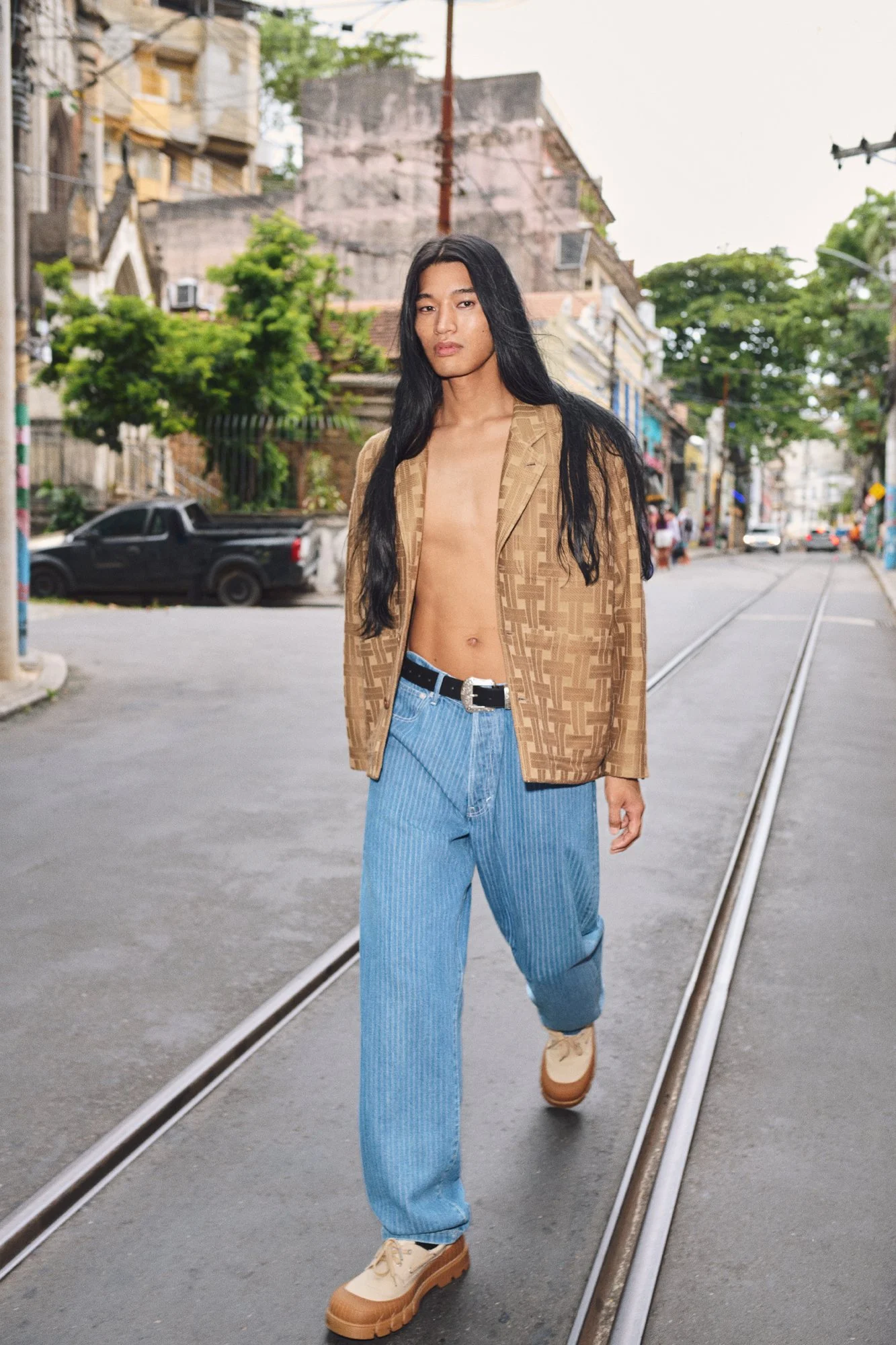 JONNIE CHAMBERS/KENZO