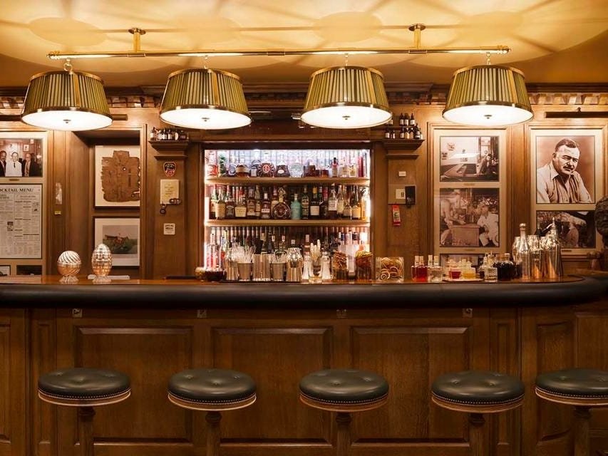 Bar+Hemingway_Where+to+drink+a+martini.jpg