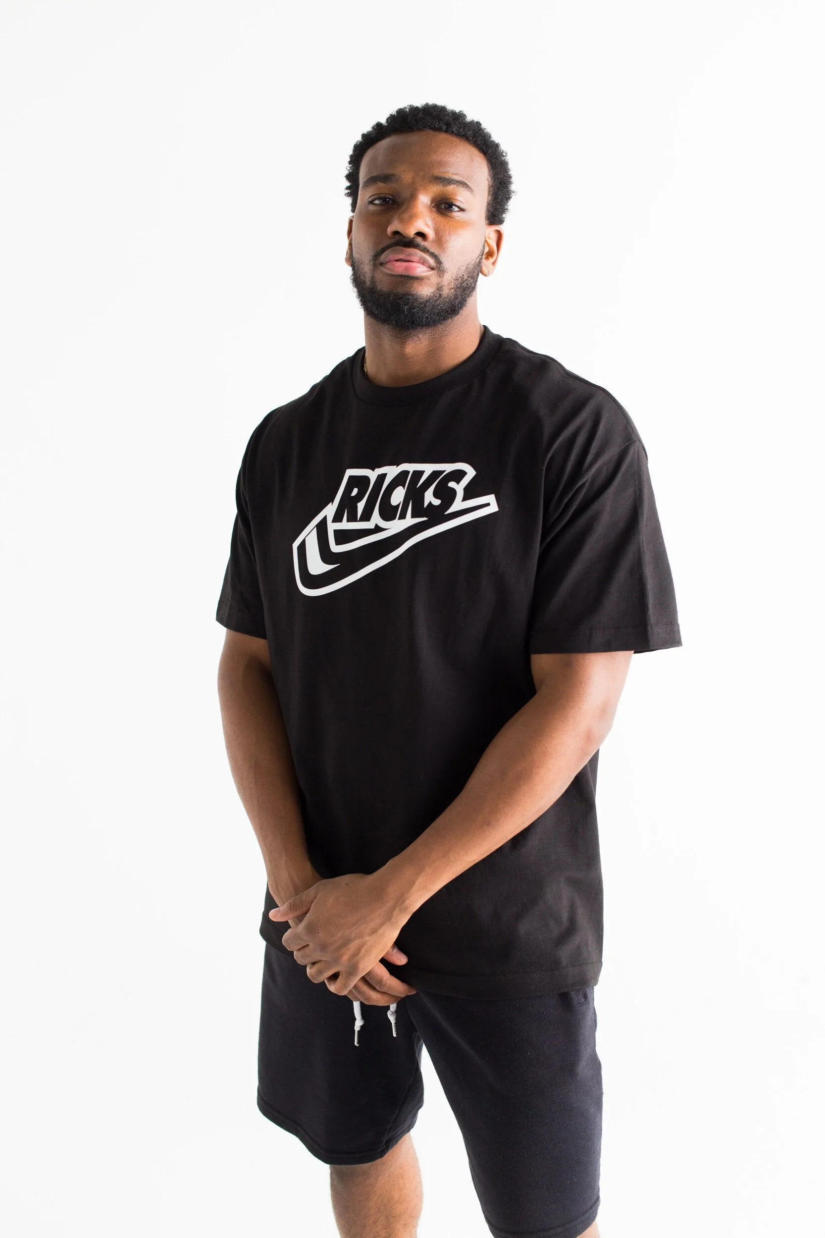 AAFAA99A-4016-4D83-B681-75BCA4C03657