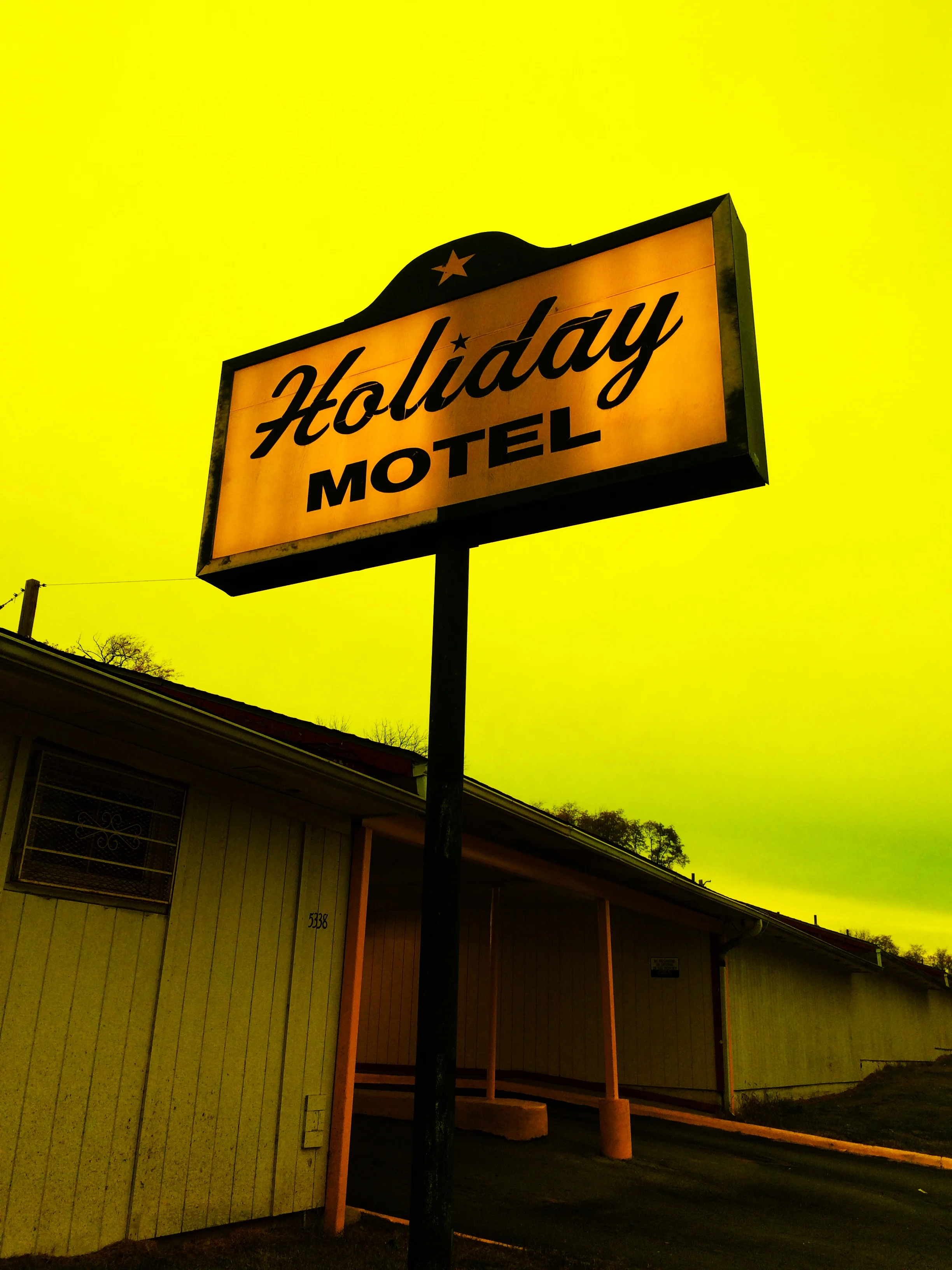 The Holiday Motel on Prospect and 53rd Street. I pass this motel every week.