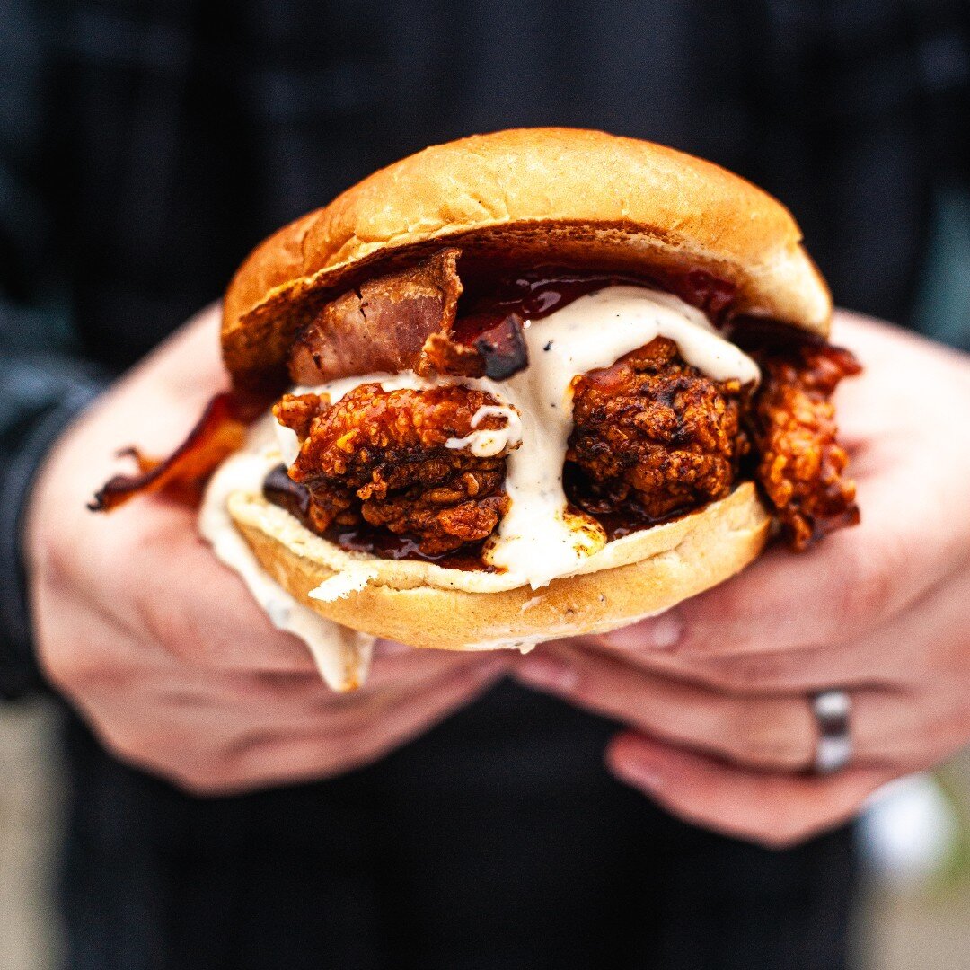 SANDWICH OF THE MONTH: Hot Brown

With truffle mornay sauce and tomato jam smothering crispy fried chicken and bacon, our Hot Brown Sandwich of the Month is no joke. Get yours for a limited time.