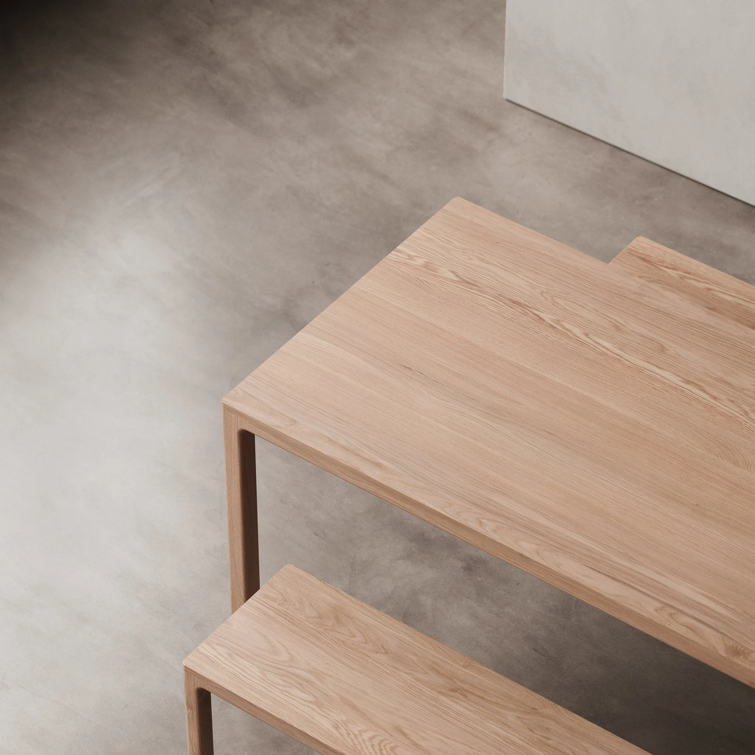 WWS_Luna Dining Table C002.jpg