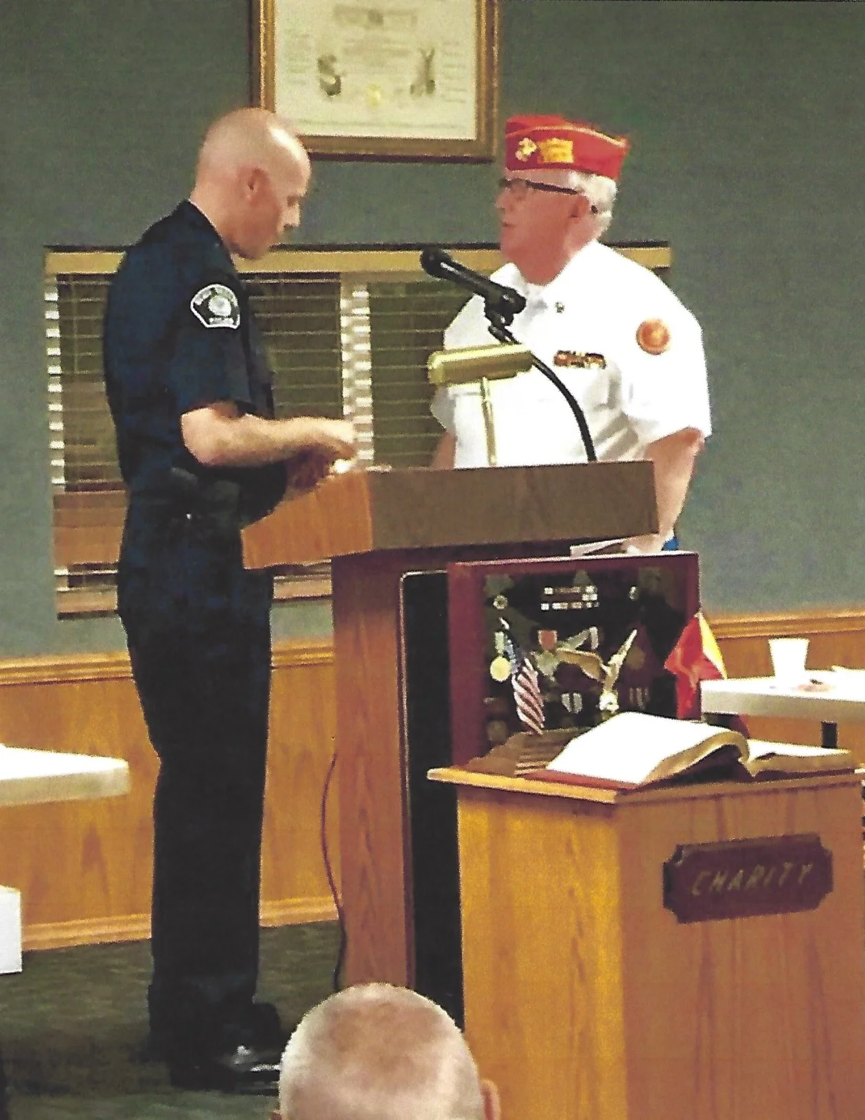 April 4, 2019 Commandant Dick Jennings Gives a Detachment Challenge Coin to Our Guest Speaker and New Detachment Associate Member, Simi Valley Chief of Police David Livingstone. The Chief Spoke to the Detachment at Our Monthly Business Meeting on April 4th. Welcome Aboard Chief.