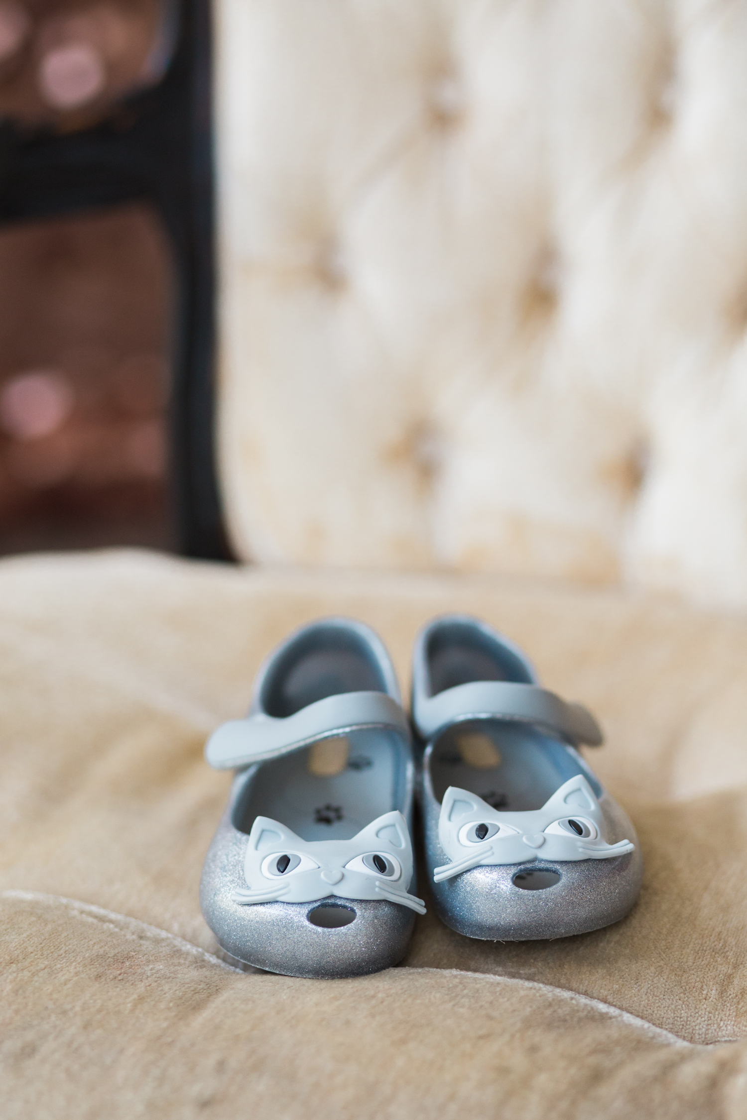 Bella Umbrella Vintage Rentals | Alante Photography | Seattle Wedding Planning