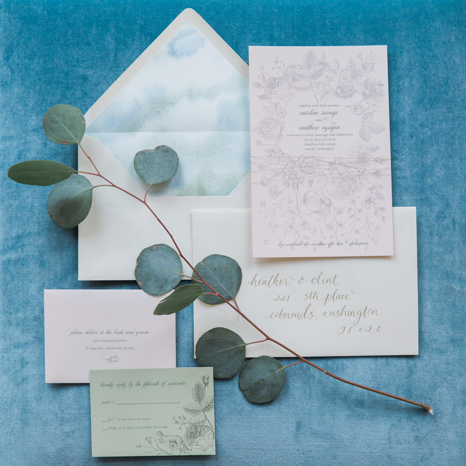 Bella Umbrella Vintage Rentals | Alante Photography | Seattle Wedding Planning