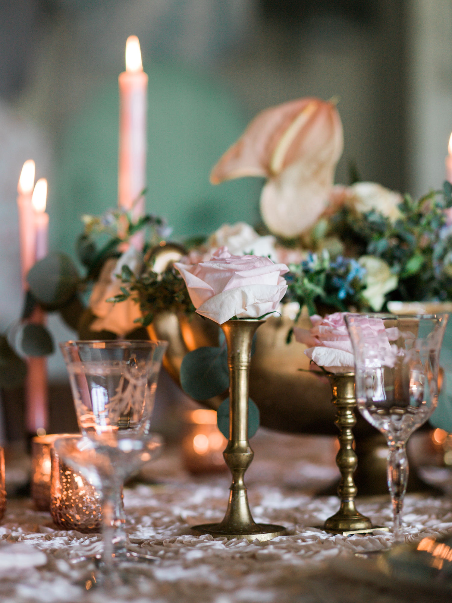 Bella Umbrella Vintage Rentals | Alante Photography | Seattle Wedding Planning