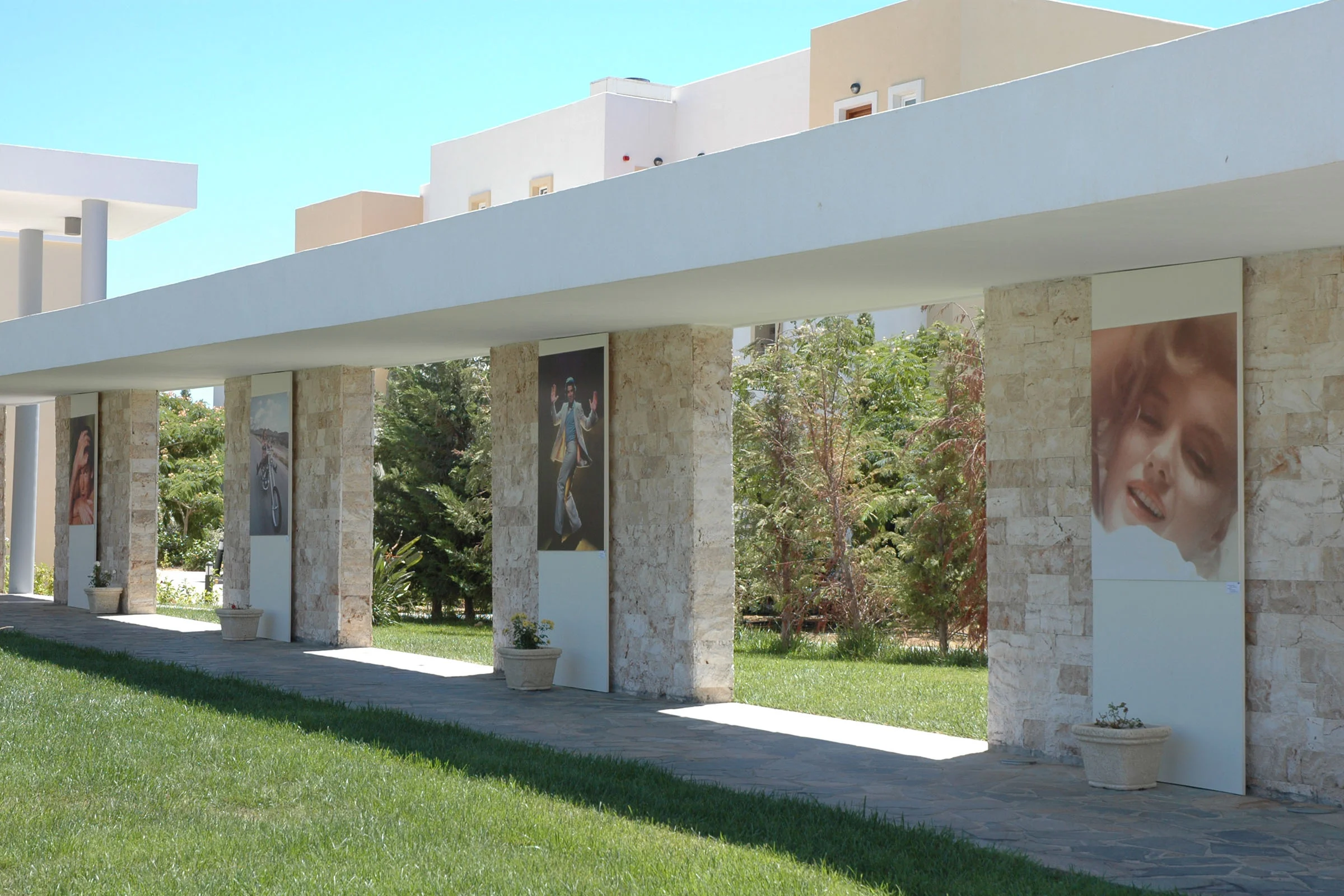 Douglas Kirkland Kos exhibit