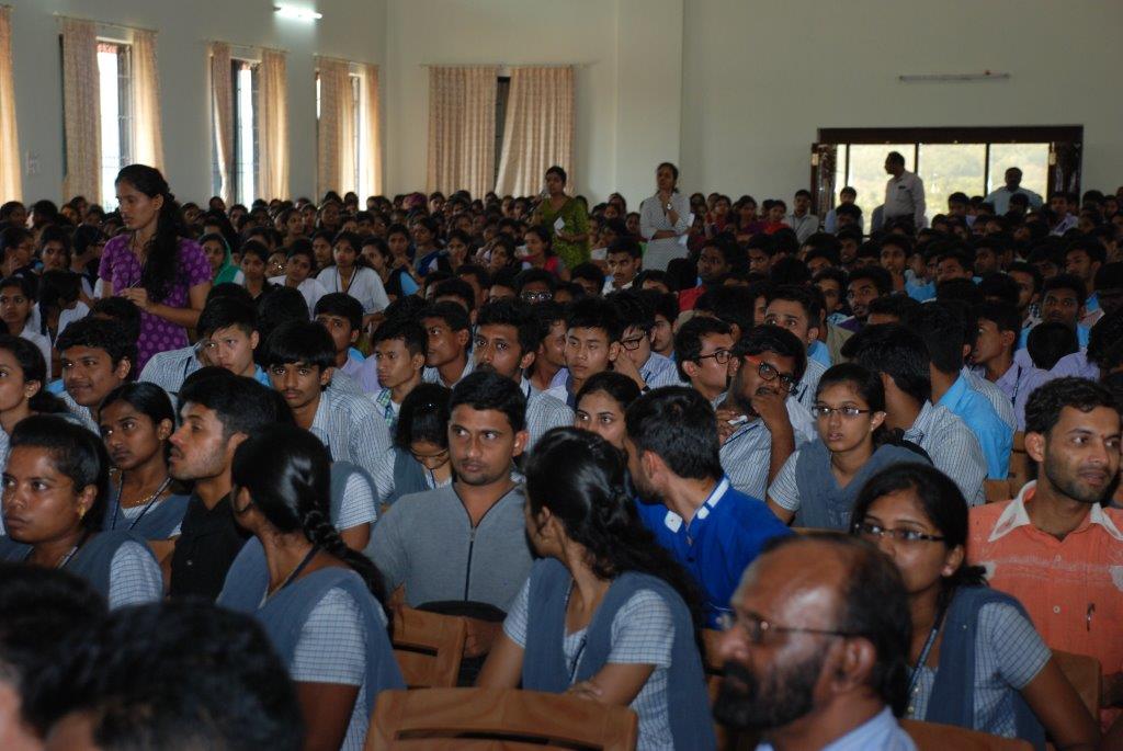 Audience members at the Theory of Reality lecture at Alva's Institute of Engineering & Technology outside of Mangalore, India.
