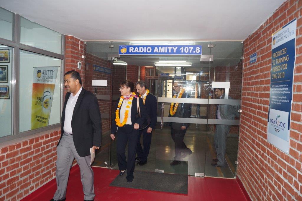 David Wiebers, M.D., and colleague Steve Ann Chambers from TOR Group, LLC, touring the radio/television communication laboratory at Amity University's Delhi campus on November 9, 2015.