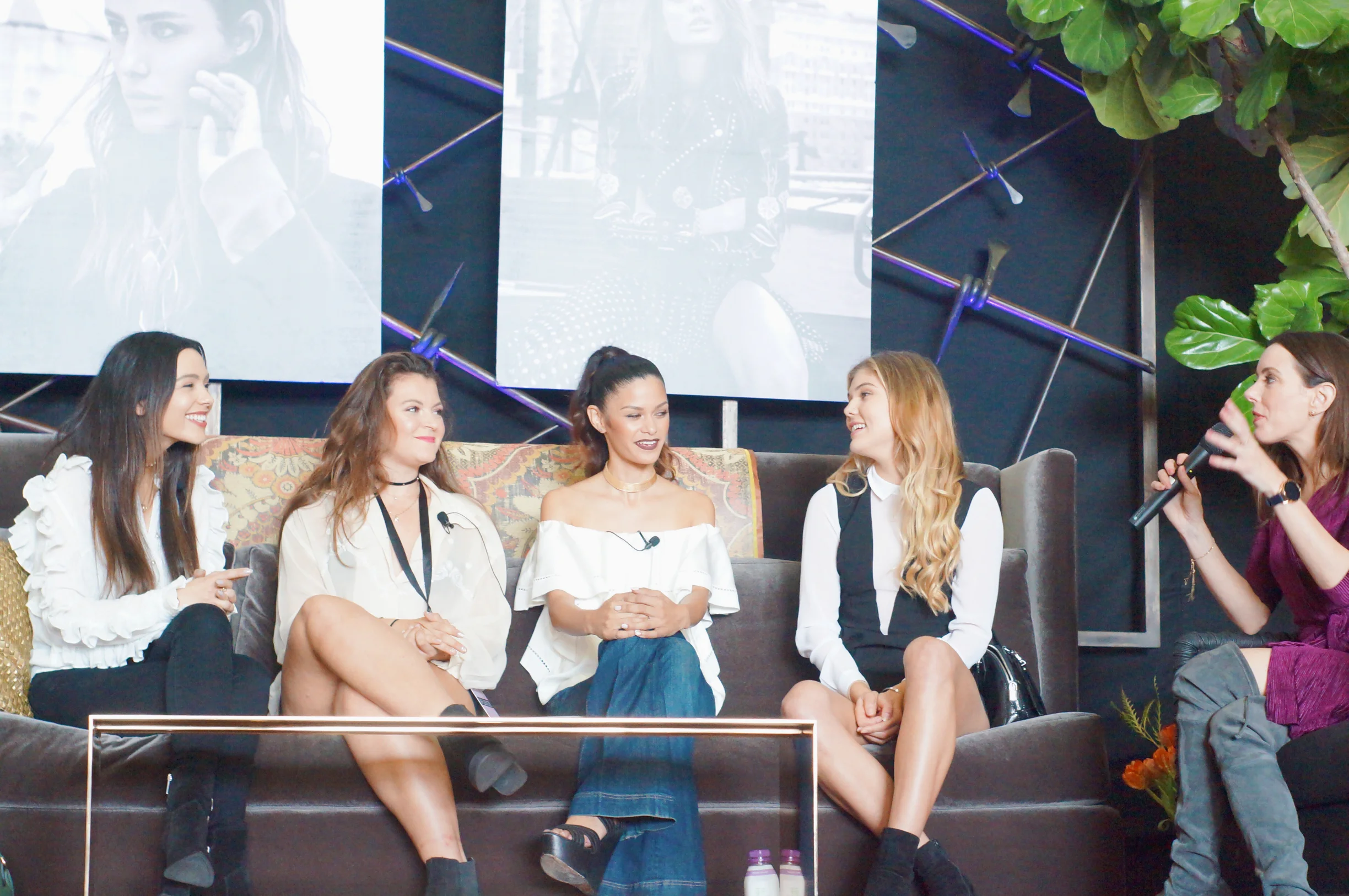E! News Celebrity Host Melanie Bromley interviewing the Style Stars