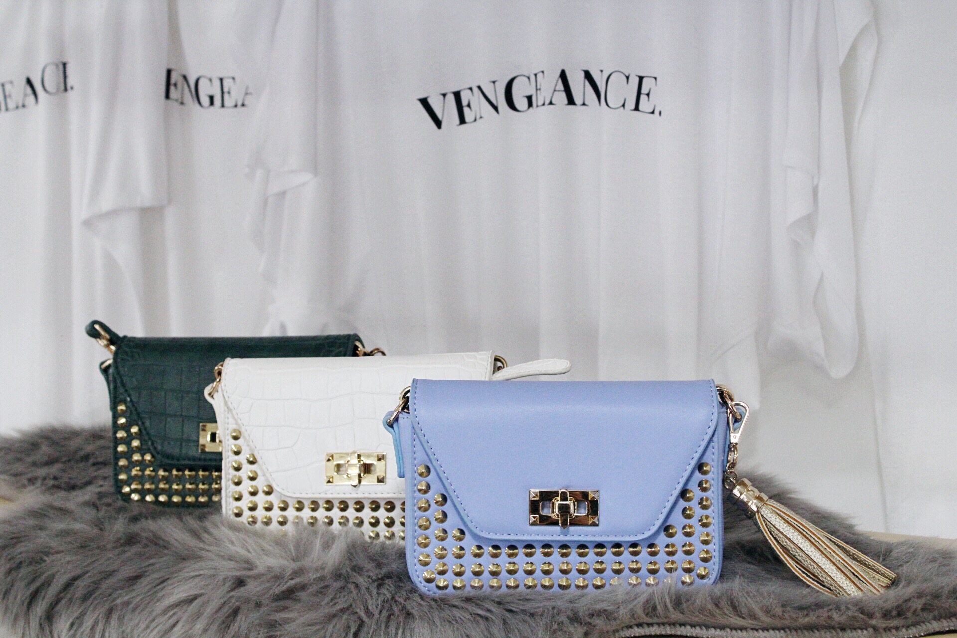 Goldrad bags made from bottles