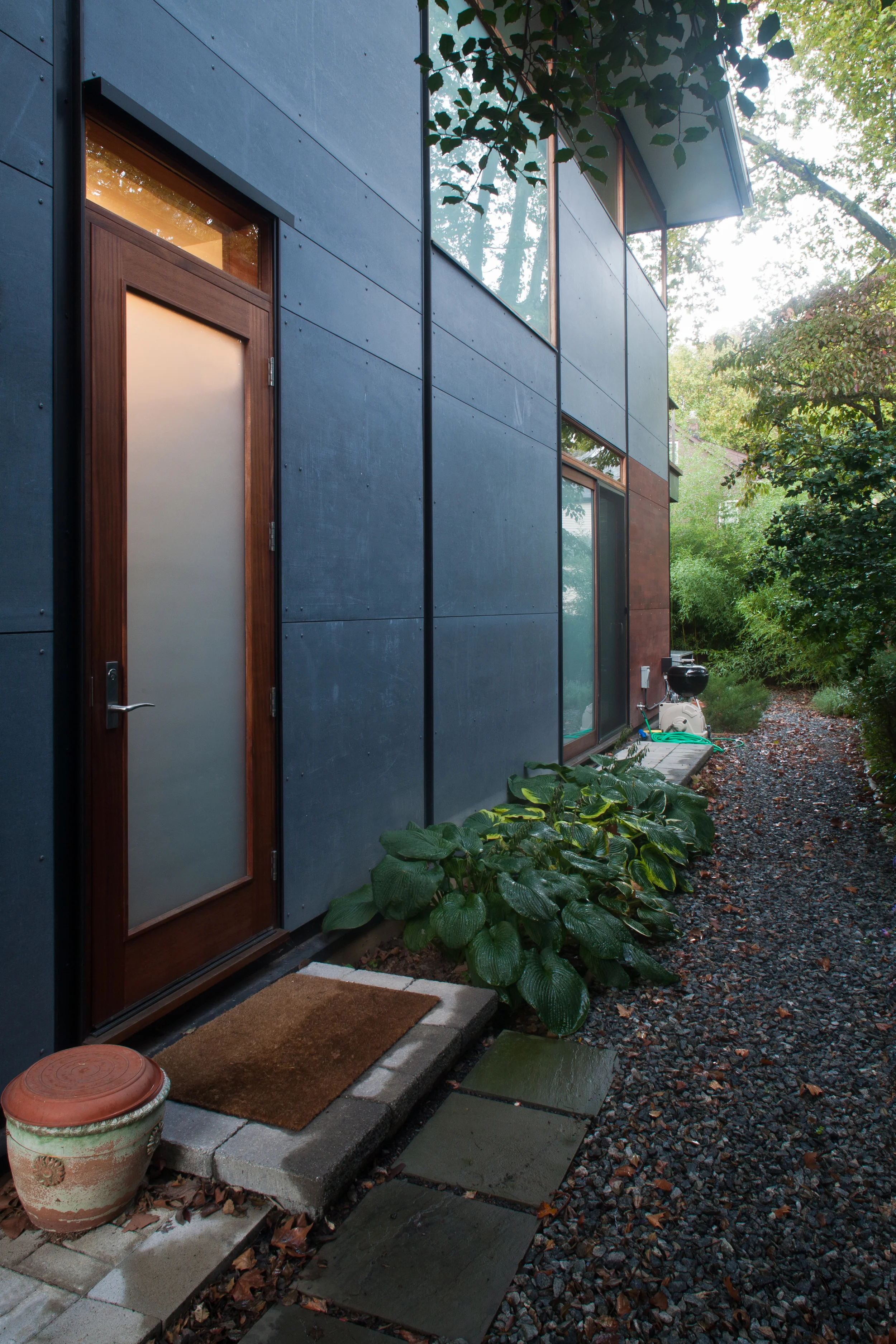 111002_FlatPak_003.jpg