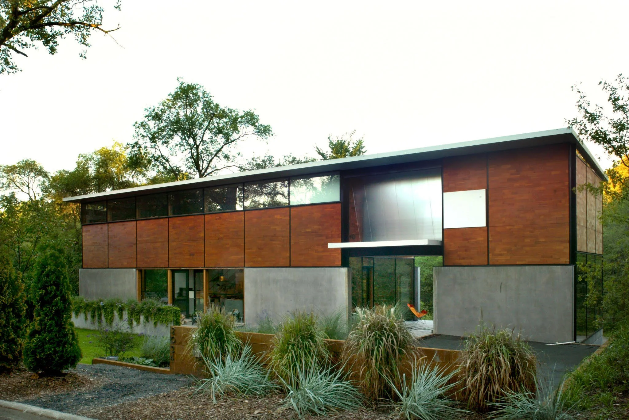 Lazor FlatPak pilot house in Minneapolis, Minnesota, designed by Charlie Lazor