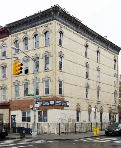 657 Knickerbocker.jpg