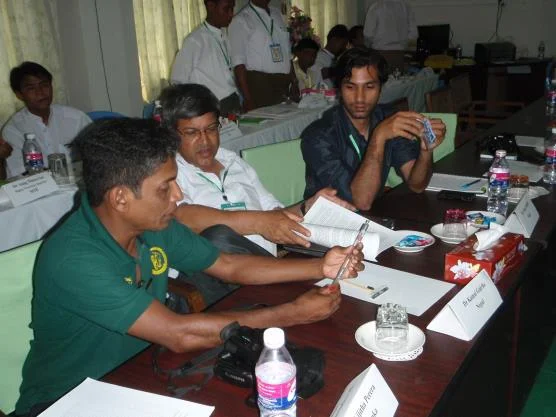 Veterinarians from Sri Lanka and Nepal share experiences.