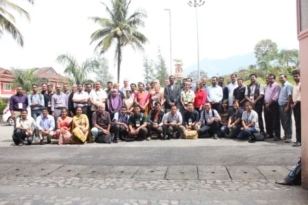 President Linda with the Veterinary Workshop attendees