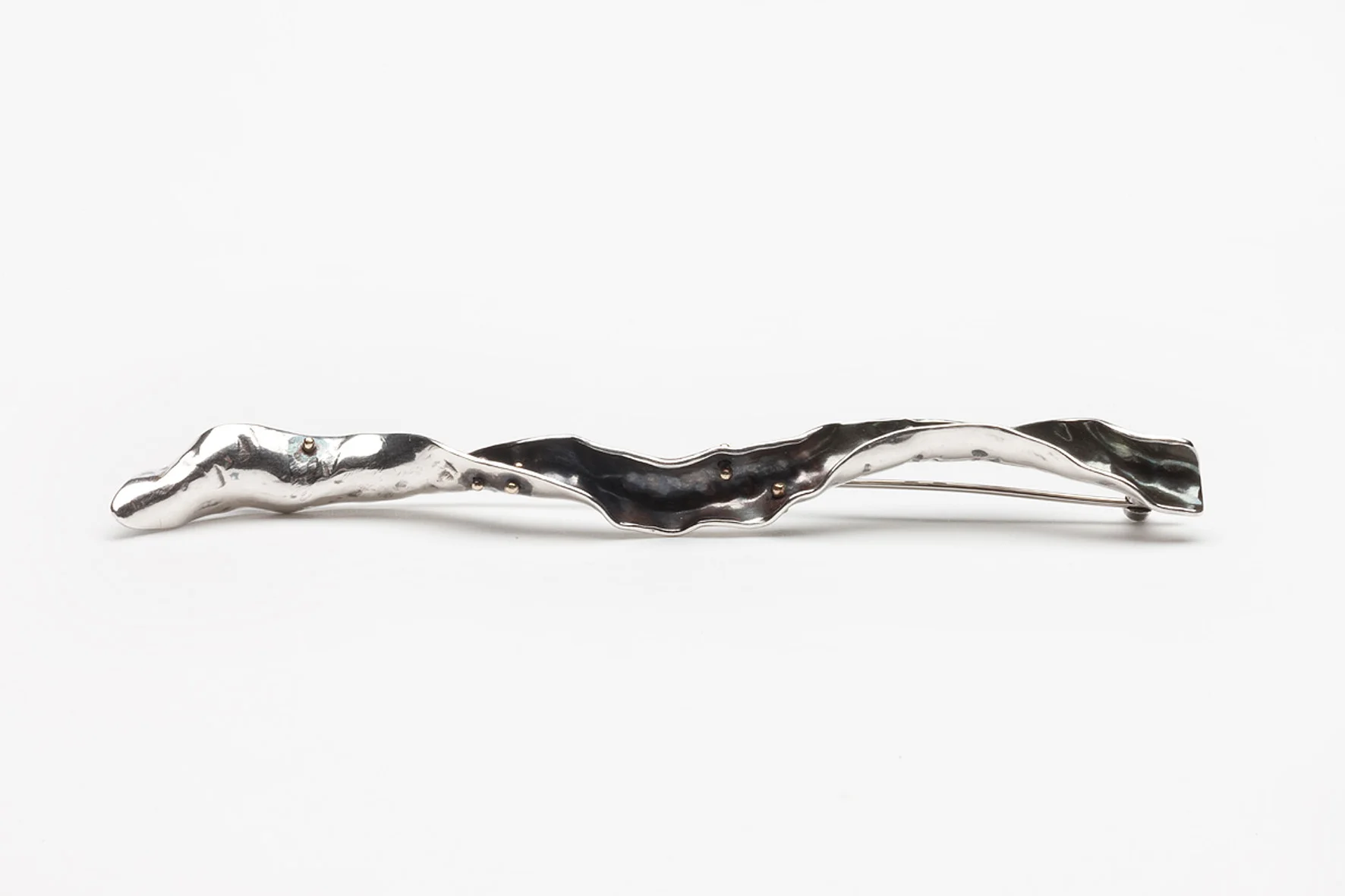 ribbon torque brooch, oxidised sterling silver & 9ct yellow gold