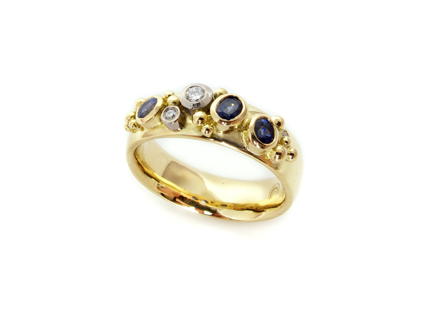 granule cluster set with sapphires & diamonds, 18ct yellow & white gold